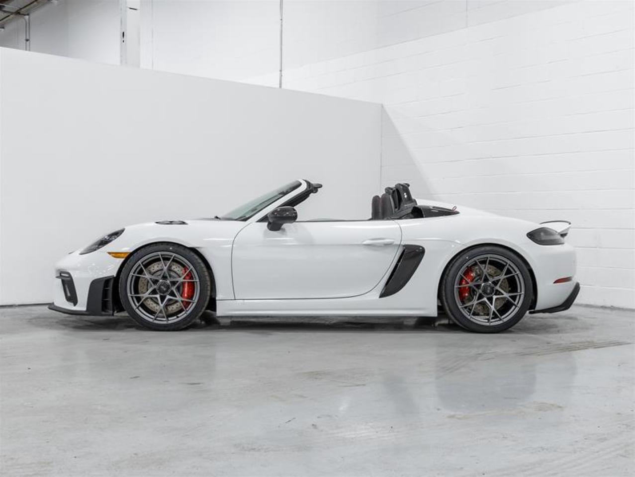 2025 Porsche 718 Spyder  Photo