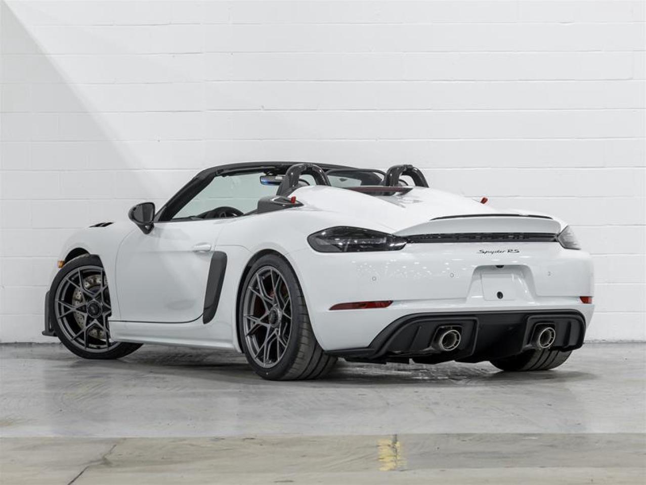 2025 Porsche 718 Spyder  Photo