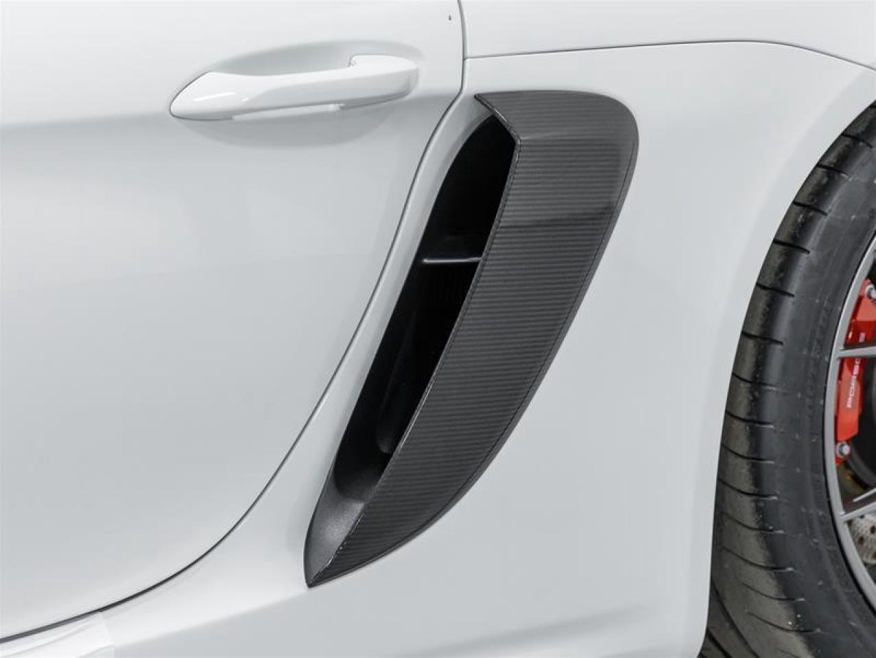 2025 Porsche 718 Spyder  Photo