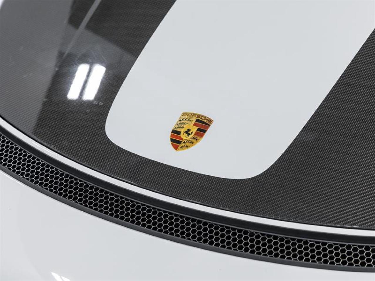 2025 Porsche 718 Spyder  Photo