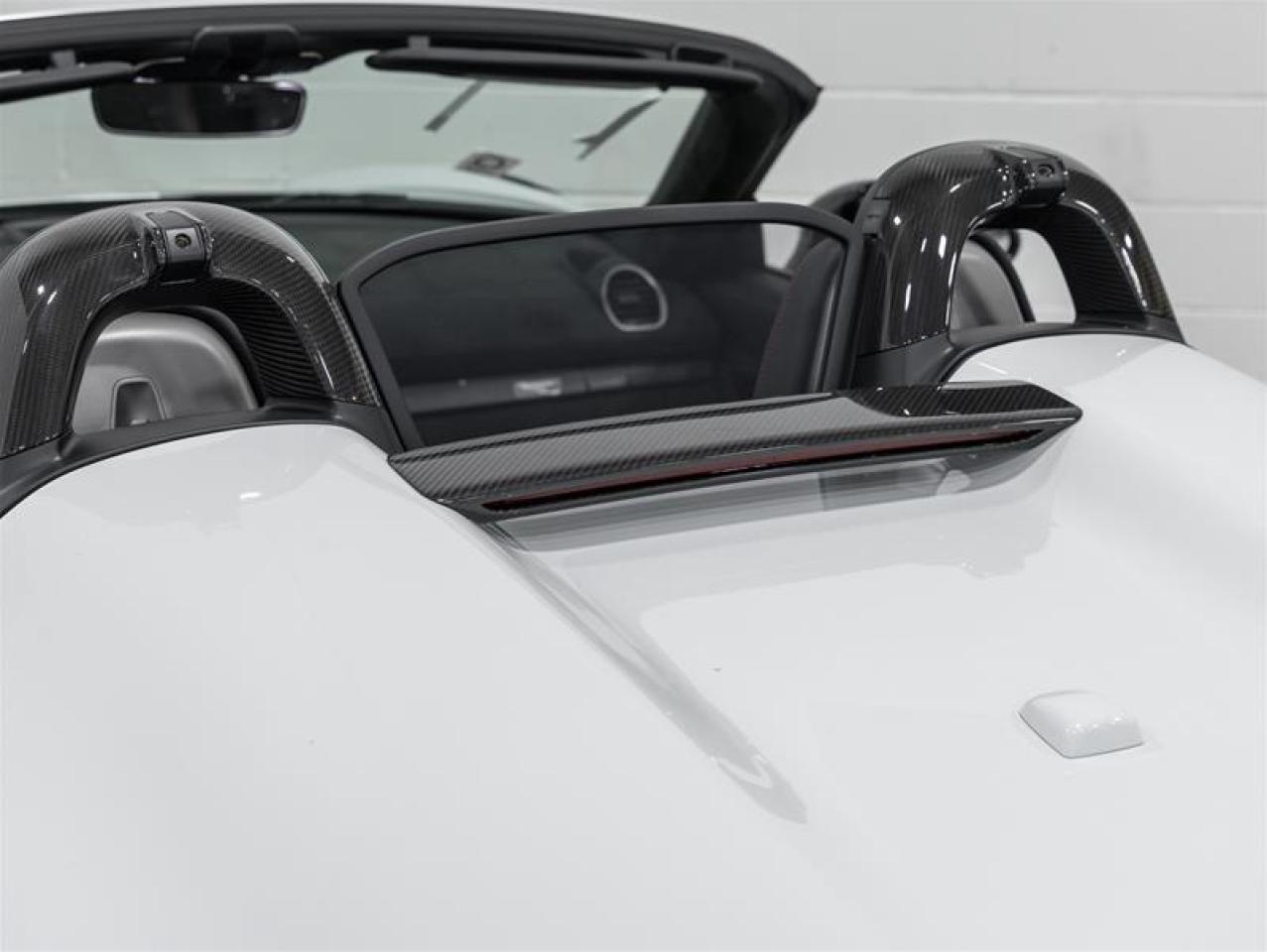 2025 Porsche 718 Spyder  Photo