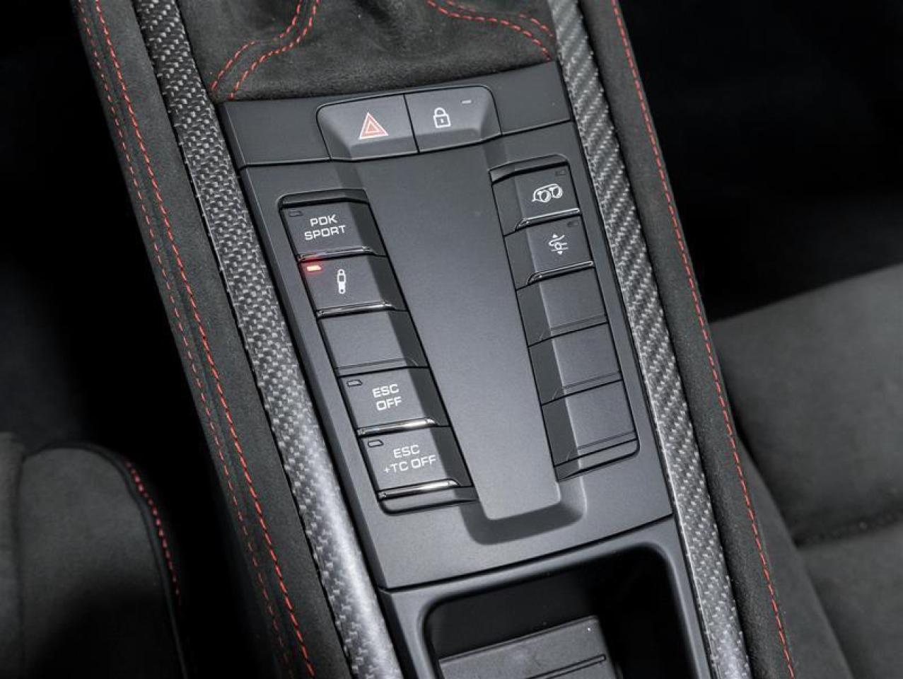 2025 Porsche 718 Spyder  Photo