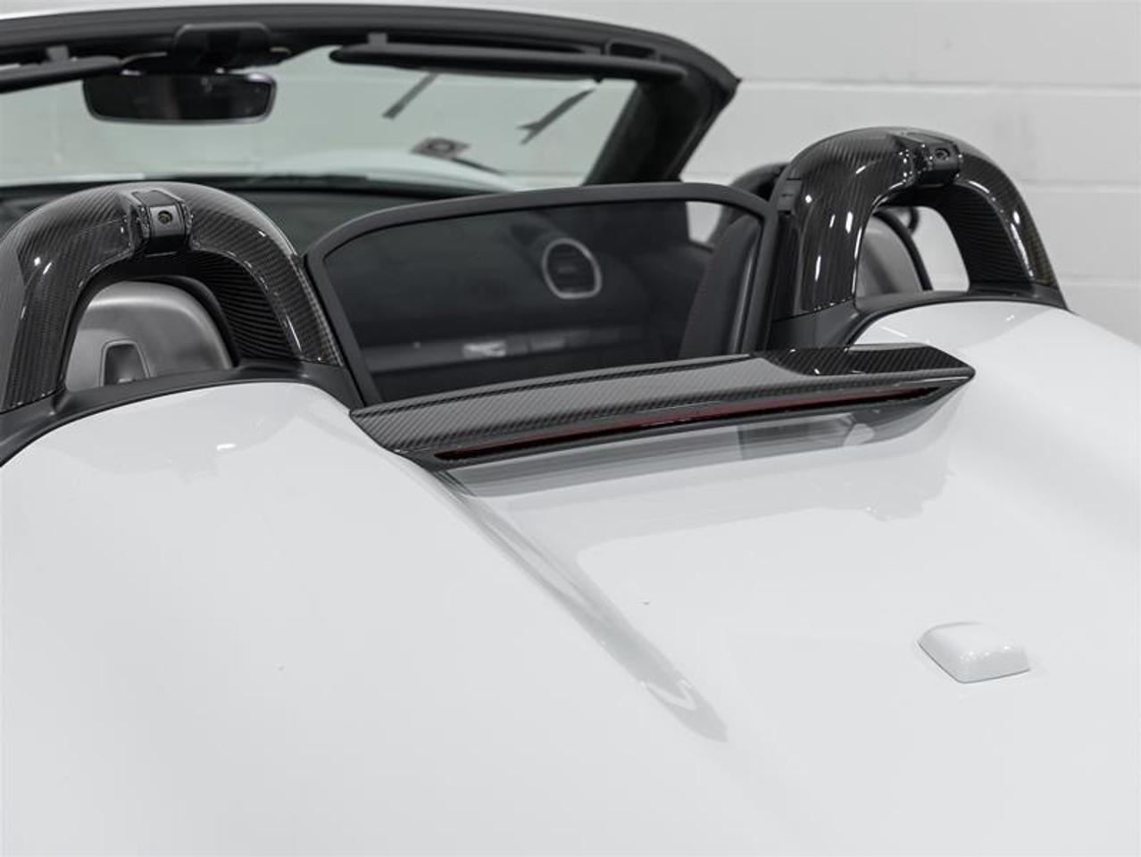 2025 Porsche 718 Spyder  Photo