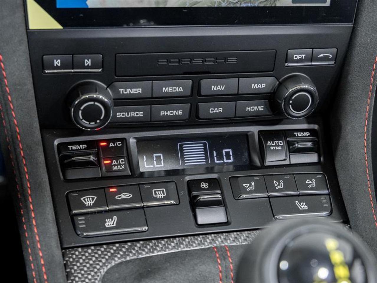 2025 Porsche 718 Spyder  Photo