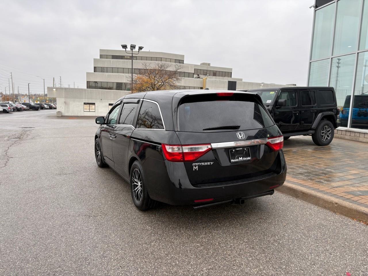 2013 Honda Odyssey EX-L w/RES (A5) Passenger Van Photo