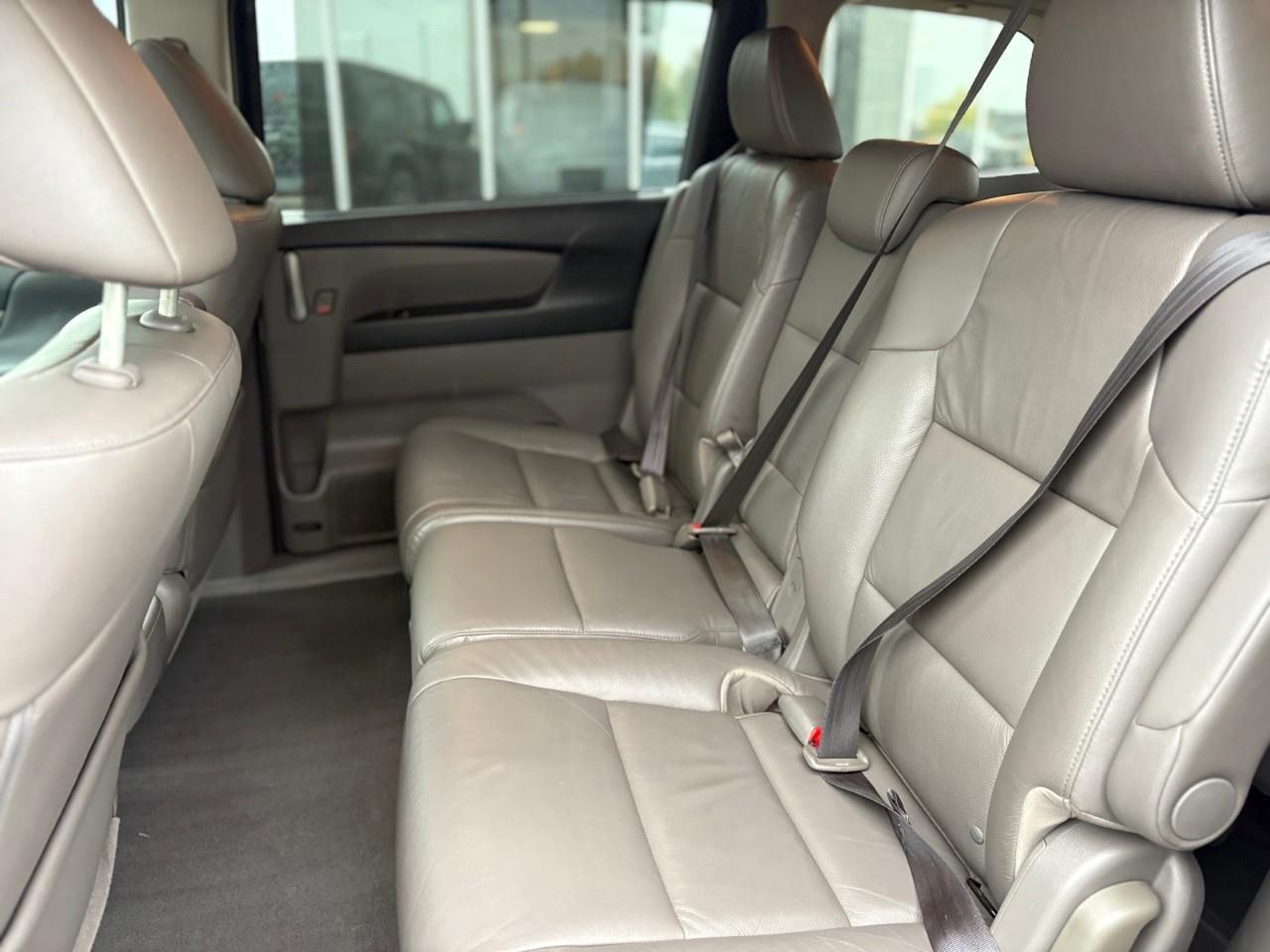 2013 Honda Odyssey EX-L w/RES (A5) Passenger Van Photo
