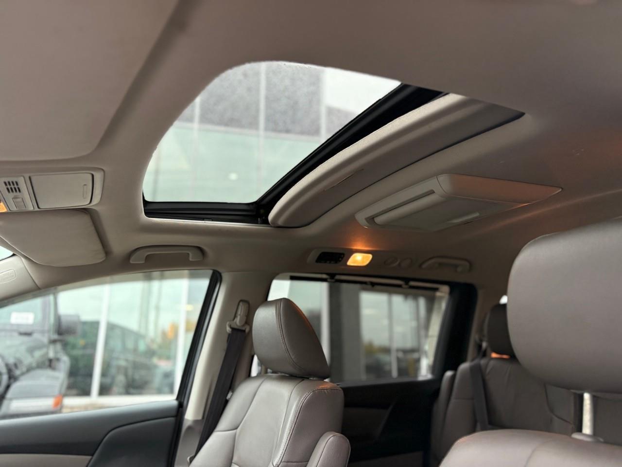 2013 Honda Odyssey EX-L w/RES (A5) Passenger Van Photo