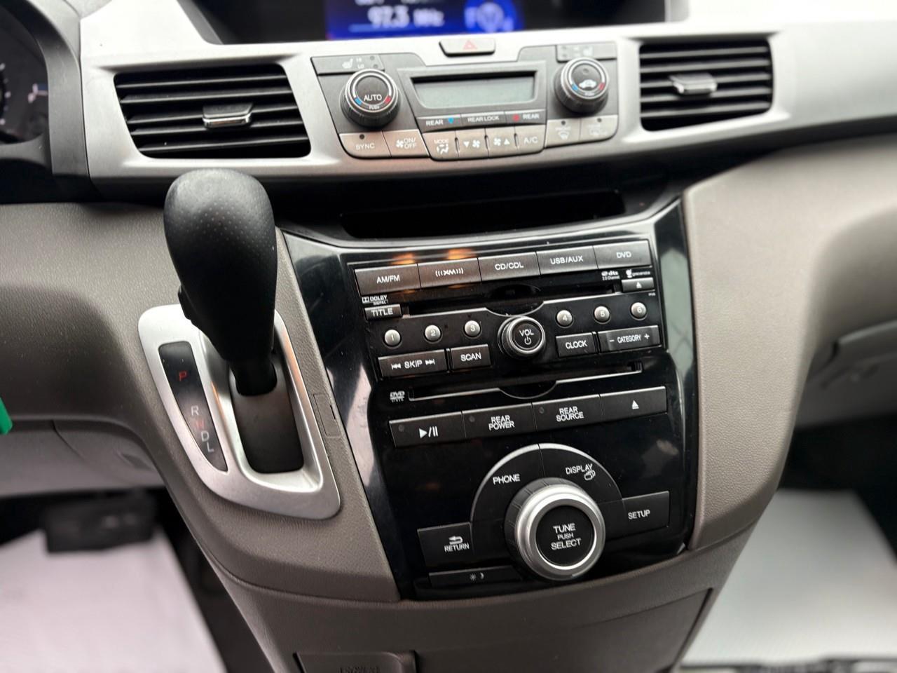 2013 Honda Odyssey EX-L w/RES (A5) Passenger Van Photo