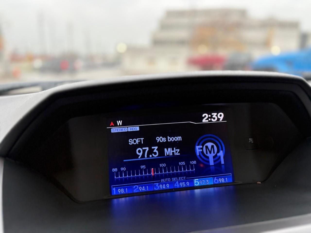 2013 Honda Odyssey EX-L w/RES (A5) Passenger Van Photo