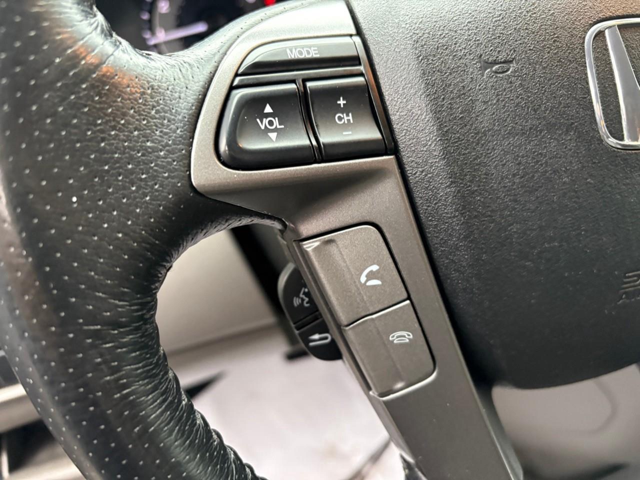 2013 Honda Odyssey EX-L w/RES (A5) Passenger Van Photo