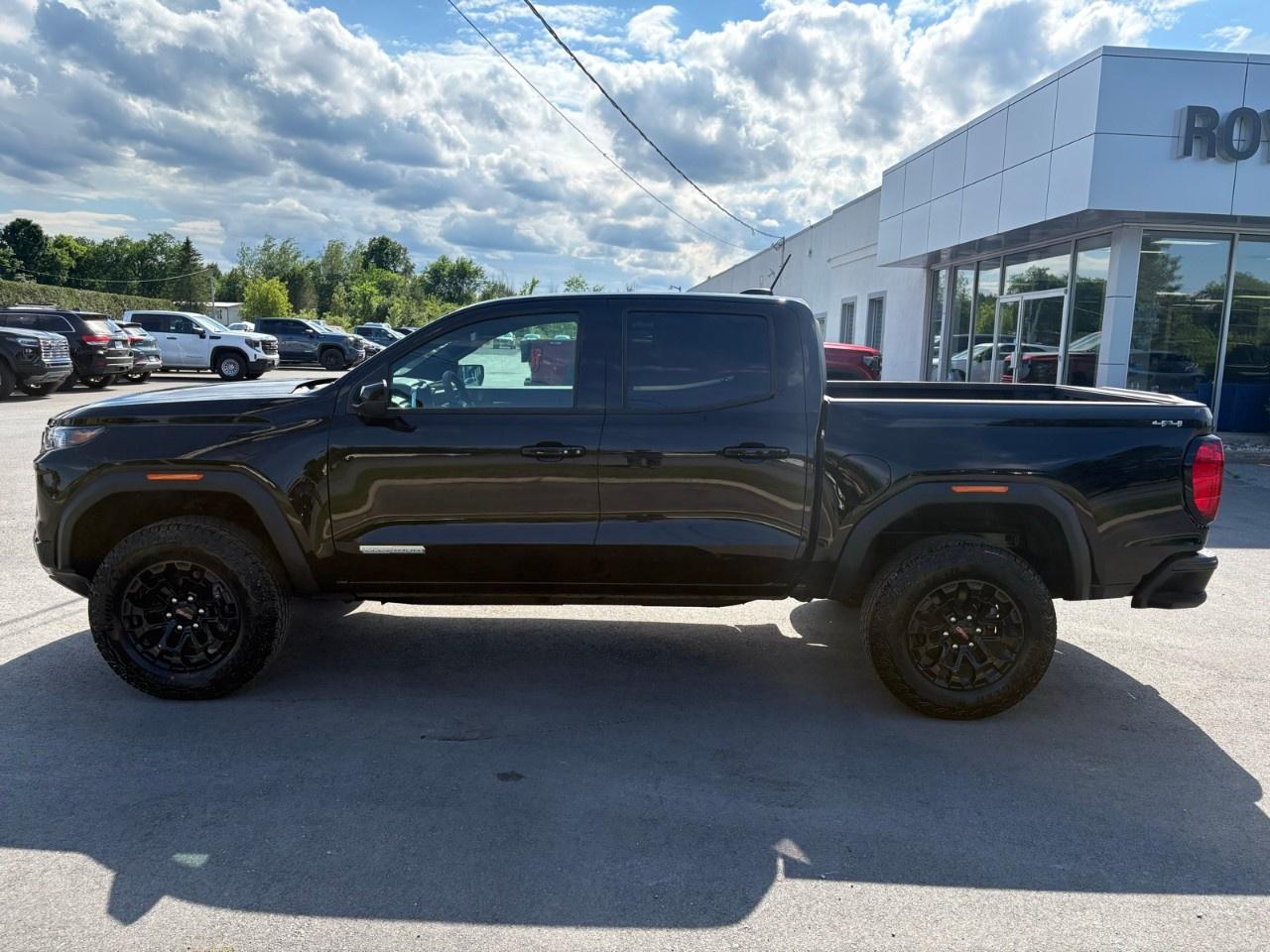 2026 GMC Canyon Crew Cab Short Box 4-Wheel Drive Elevation Photo