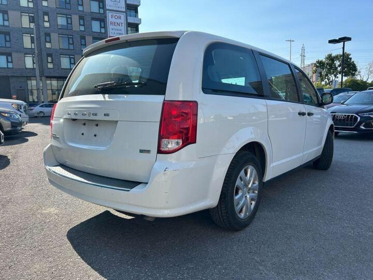 2019 Dodge Grand Caravan CVP/SXT Passenger Van Photo2