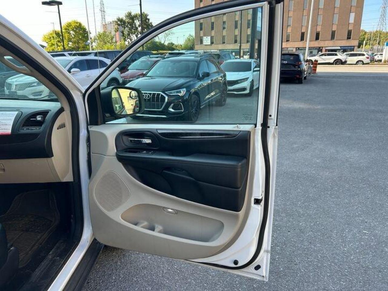 2019 Dodge Grand Caravan CVP/SXT Passenger Van Photo