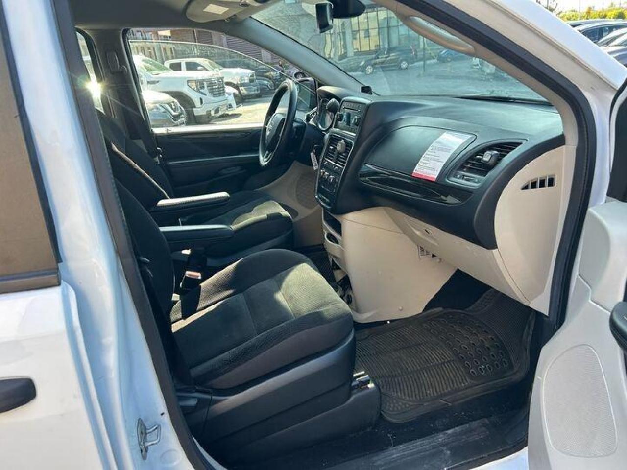 2019 Dodge Grand Caravan CVP/SXT Passenger Van Photo