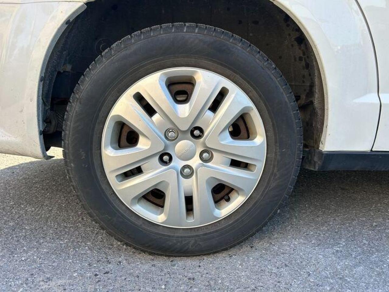 2019 Dodge Grand Caravan CVP/SXT Passenger Van Photo