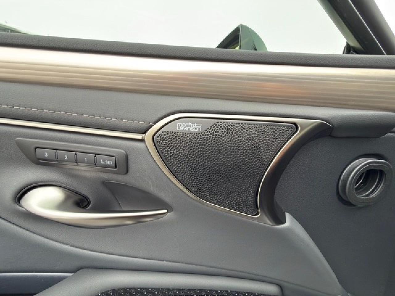 2025 Lexus ES ES 350 Auto Photo