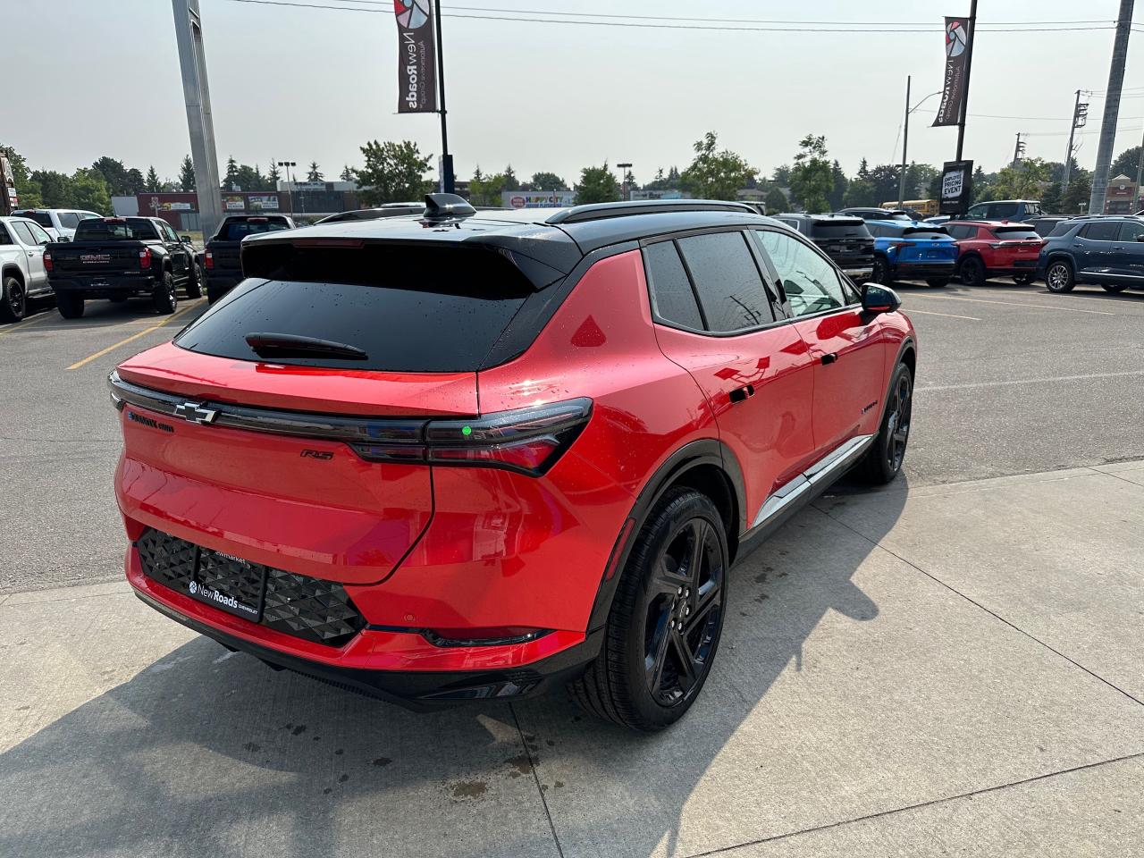 2025 Chevrolet Equinox EV RS 4dr Photo