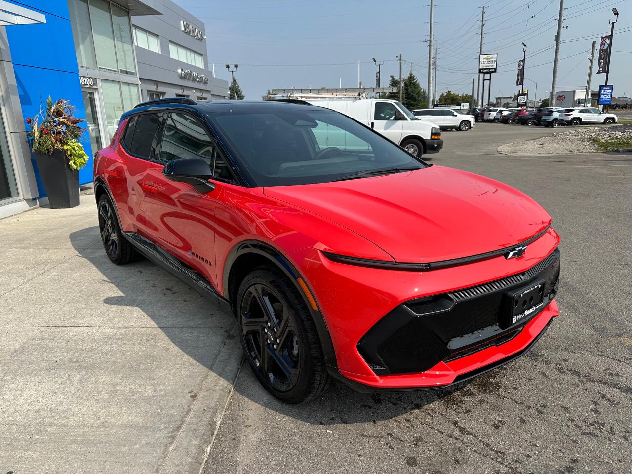 2025 Chevrolet Equinox EV RS 4dr Photo2