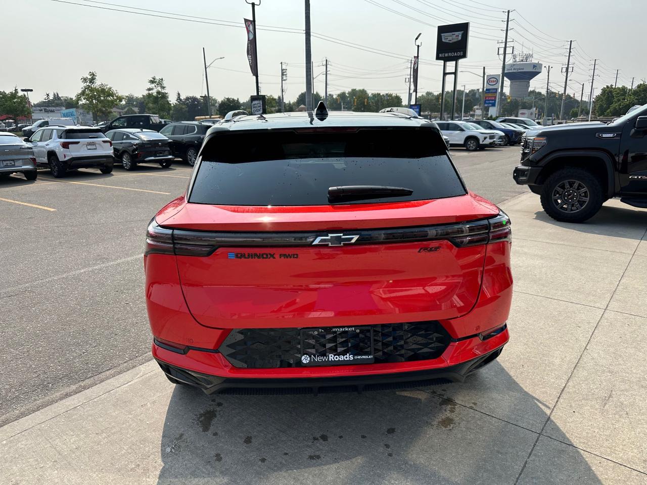 2025 Chevrolet Equinox EV RS 4dr Photo