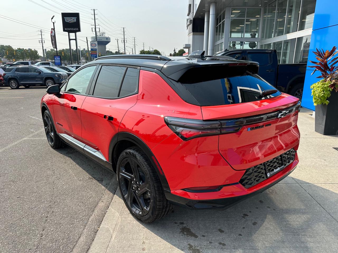 2025 Chevrolet Equinox EV RS 4dr Photo