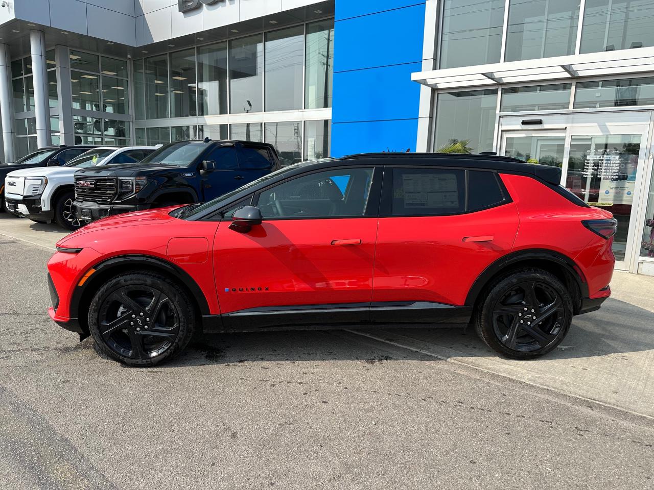 2025 Chevrolet Equinox EV RS 4dr Photo