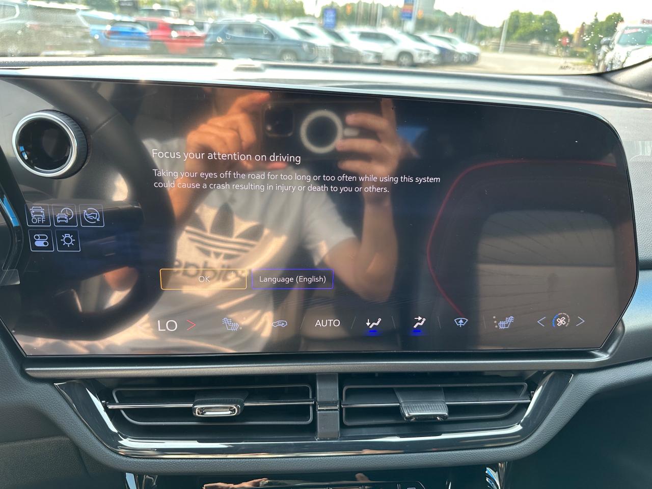 2025 Chevrolet Equinox EV RS 4dr Photo