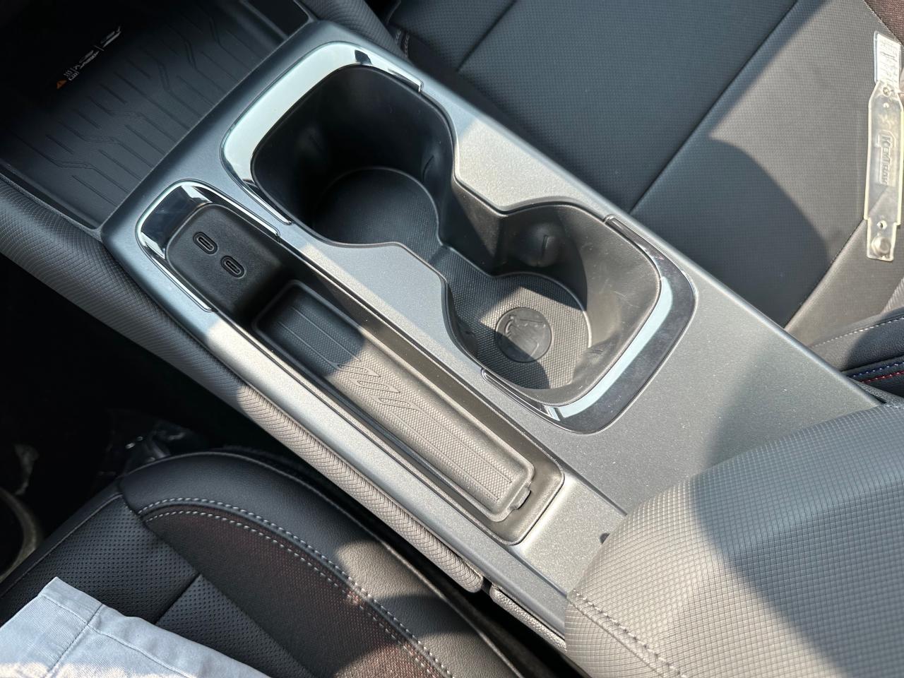 2025 Chevrolet Equinox EV RS 4dr Photo