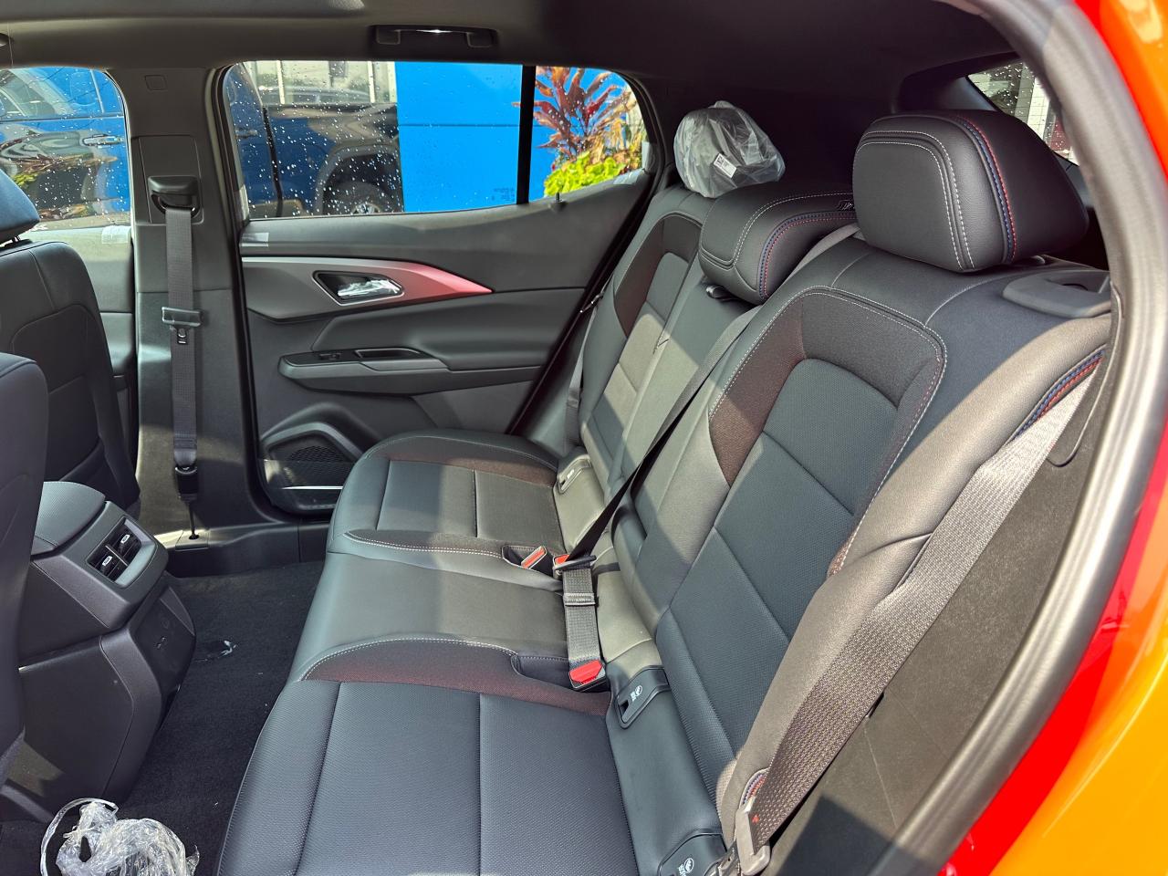 2025 Chevrolet Equinox EV RS 4dr Photo