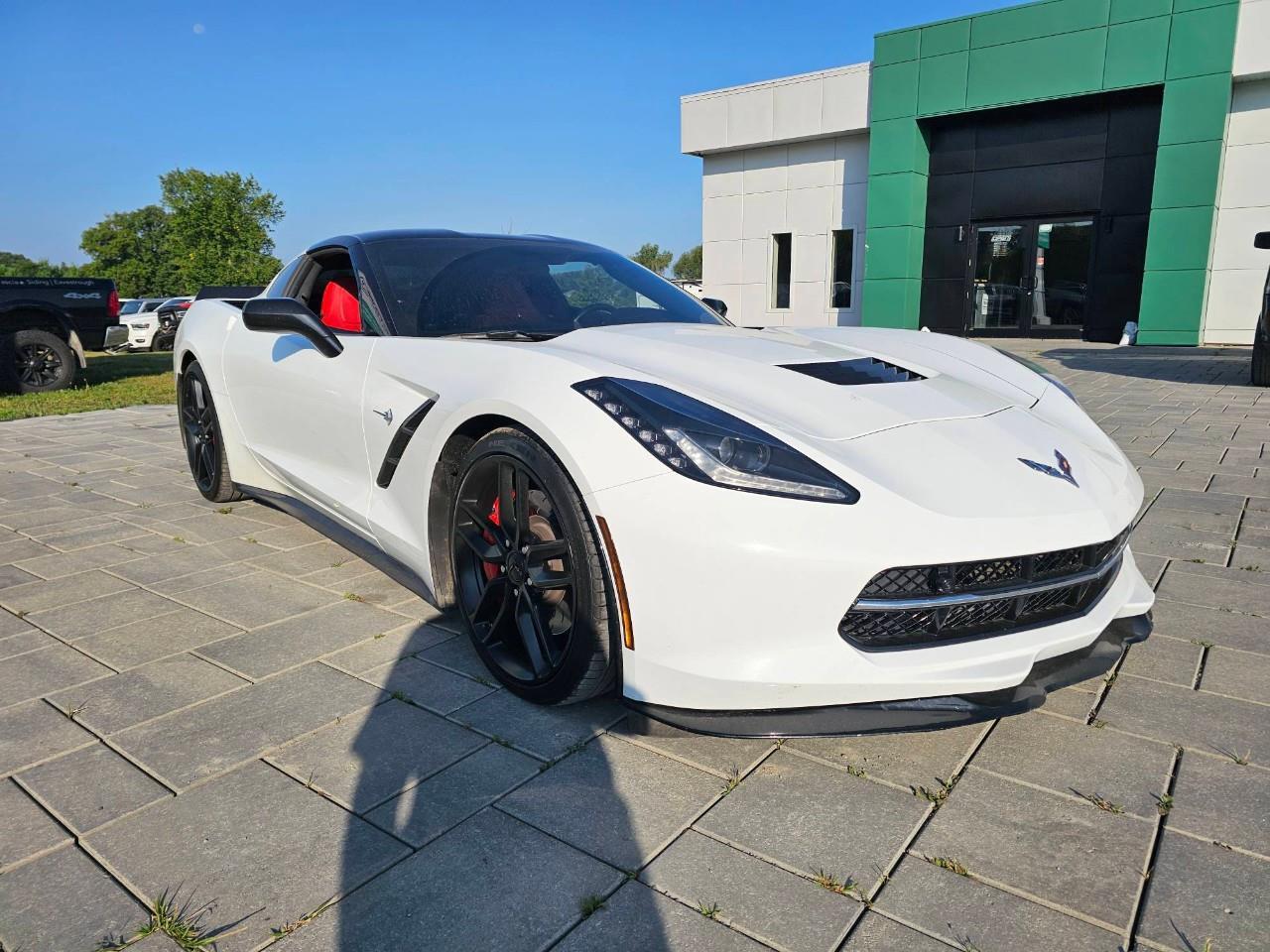 2016 Chevrolet Corvette Stingray Z51 2dr Coupe Photo4