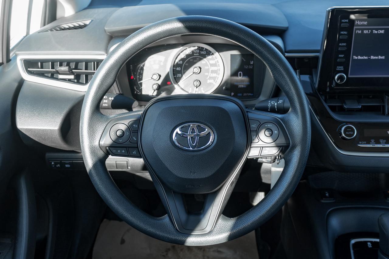 2022 Toyota Corolla LE 4DR SEDAN Photo