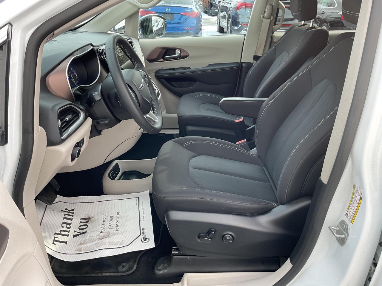 2024 Chrysler Grand Caravan SXT Front-Wheel Drive Passenger Van Photo