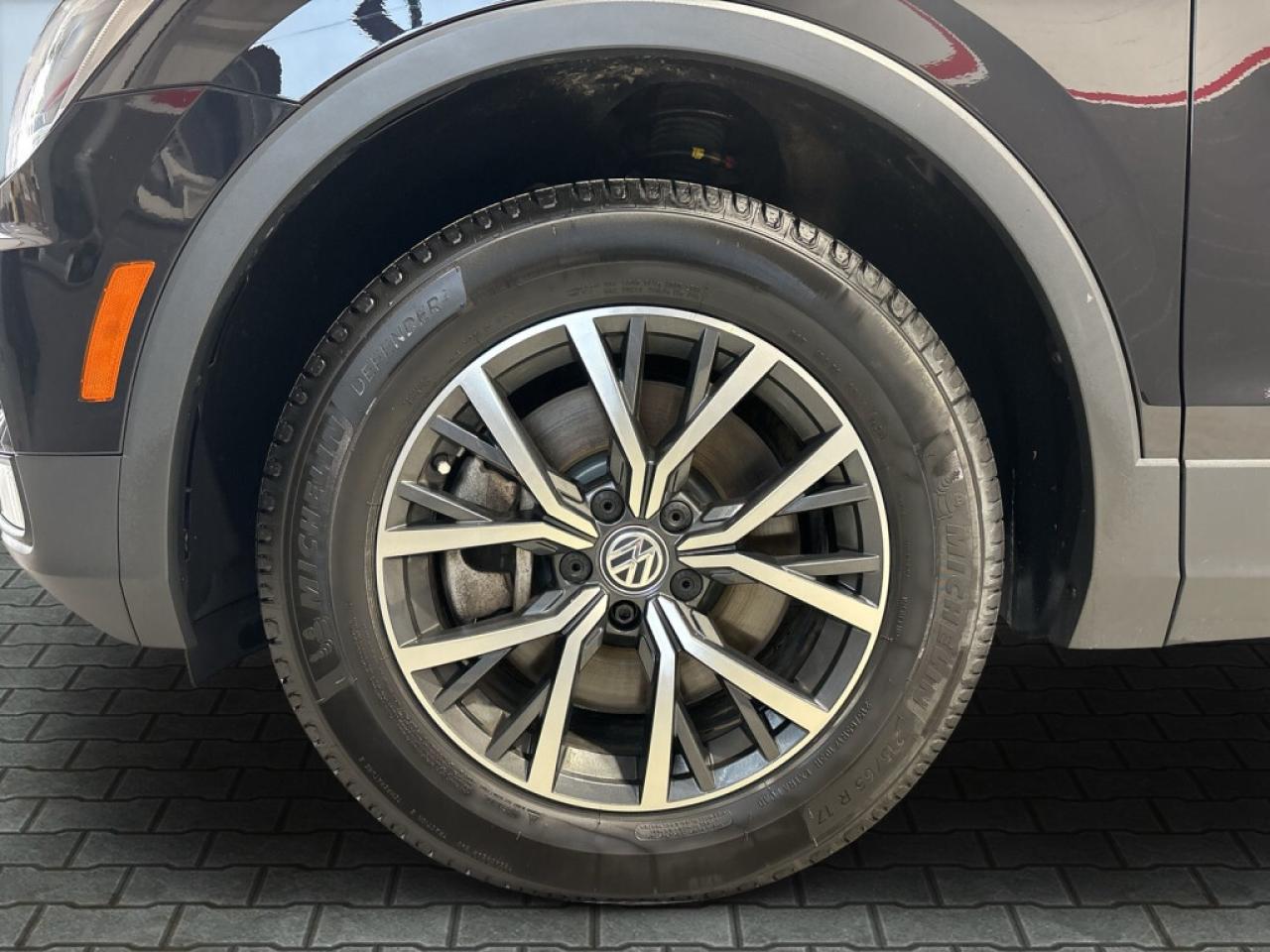 2021 Volkswagen Tiguan Comfortline 4MOTION/NAVI/Leather/Sunroof/B Cam/ Cl Photo