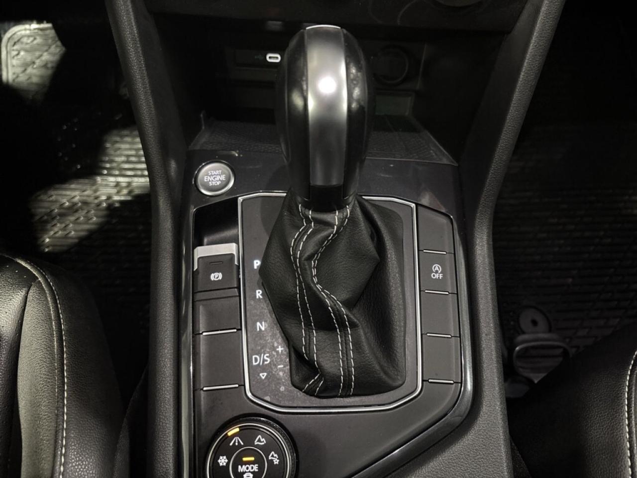 2021 Volkswagen Tiguan Comfortline 4MOTION/NAVI/Leather/Sunroof/B Cam/ Cl Photo