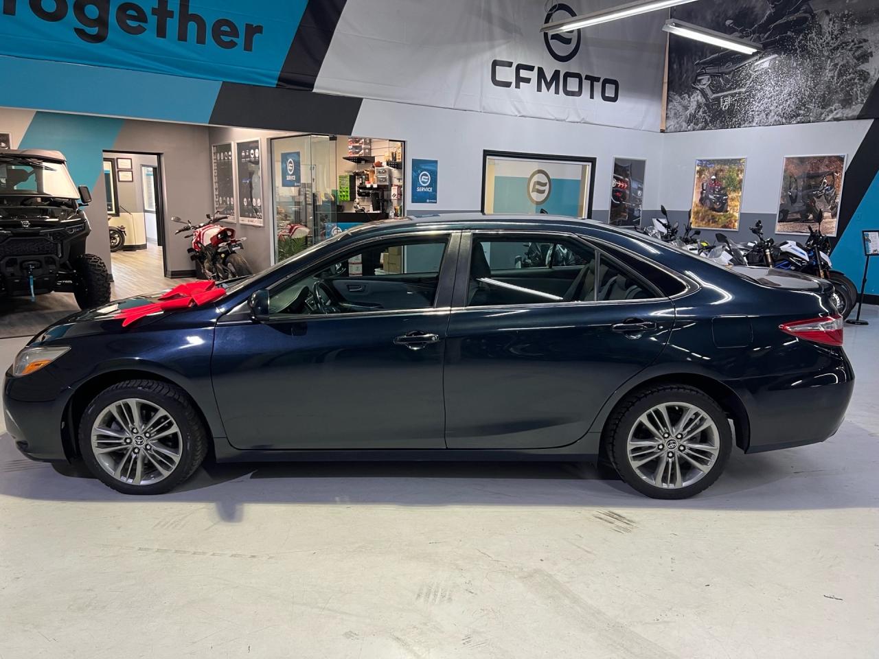 2015 Toyota Camry SE   CAMERA   AUTOMATIC Photo