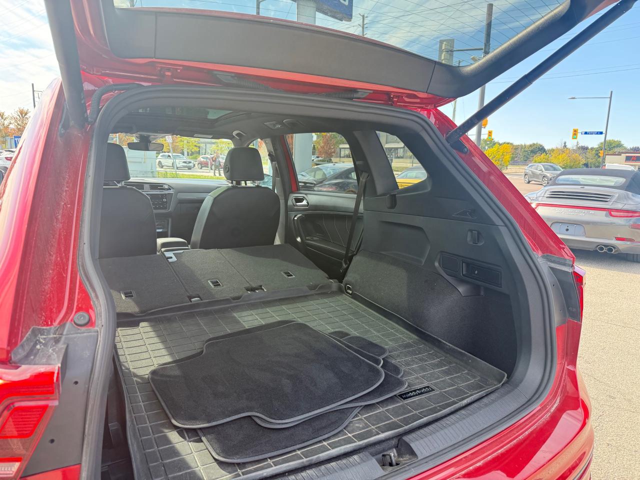 2024 Volkswagen Tiguan Comfortline R-Line Black Edition 4dr All-Wheel Drive 4MOTION Photo