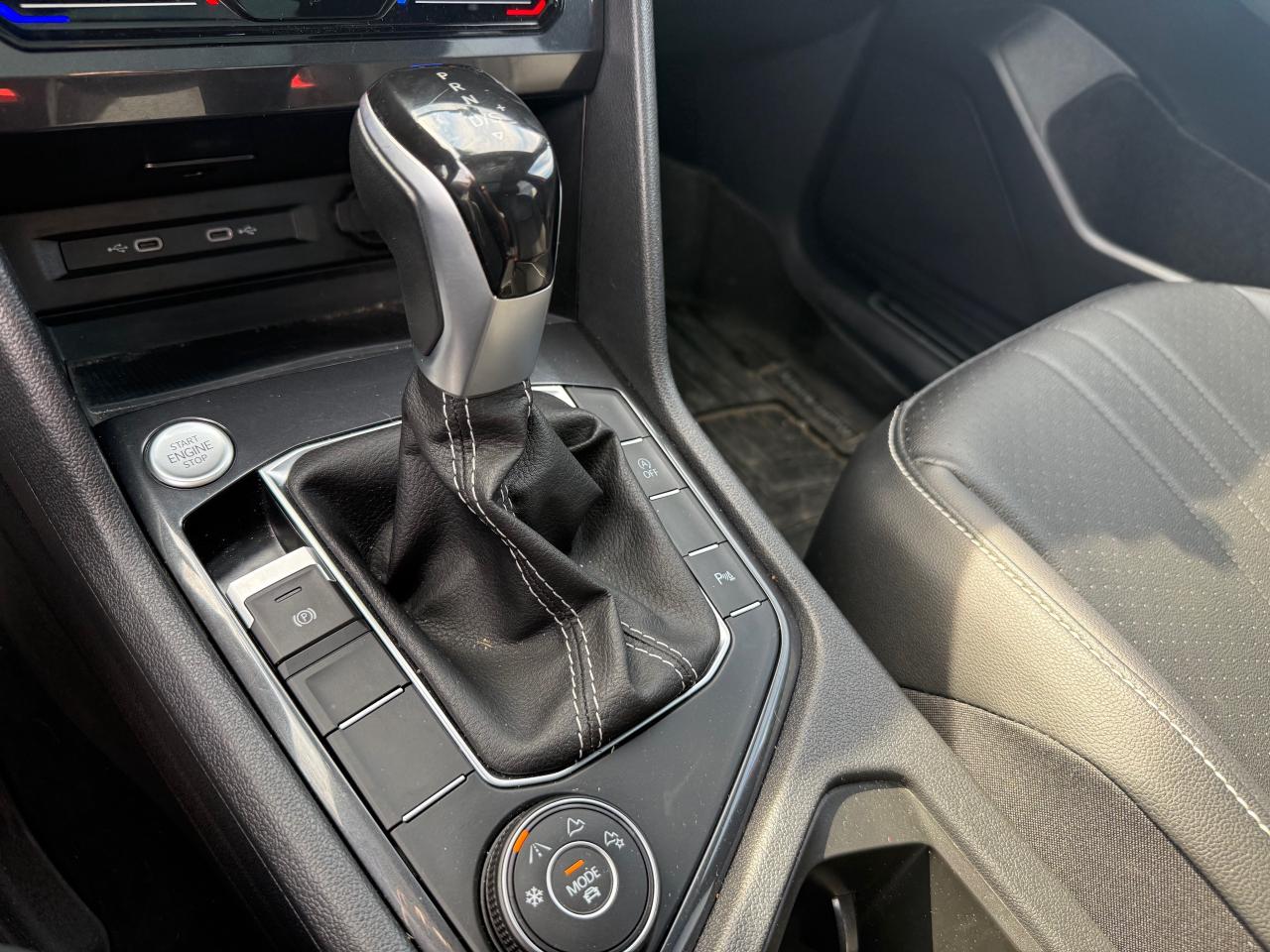 2024 Volkswagen Tiguan Comfortline R-Line Black Edition 4dr All-Wheel Drive 4MOTION Photo