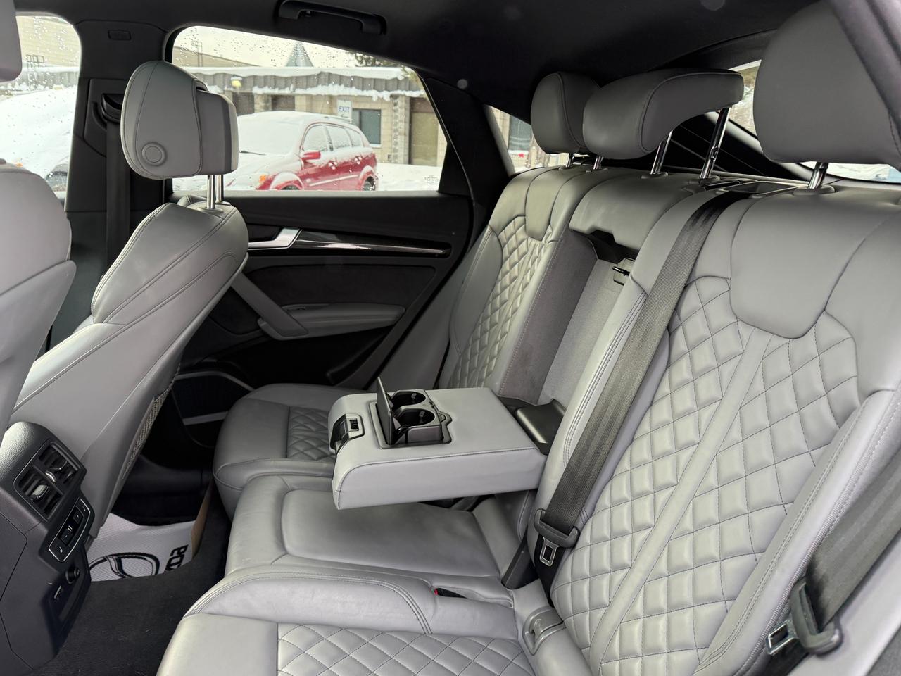 2023 Audi SQ5 3.0T Technik 4dr All-Wheel Drive quattro Sportback Photo