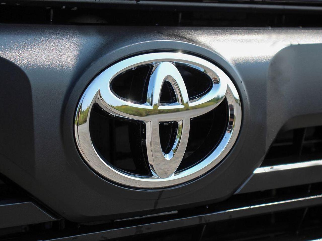 2026 Toyota Tundra 4x4 Crewmax SR Photo