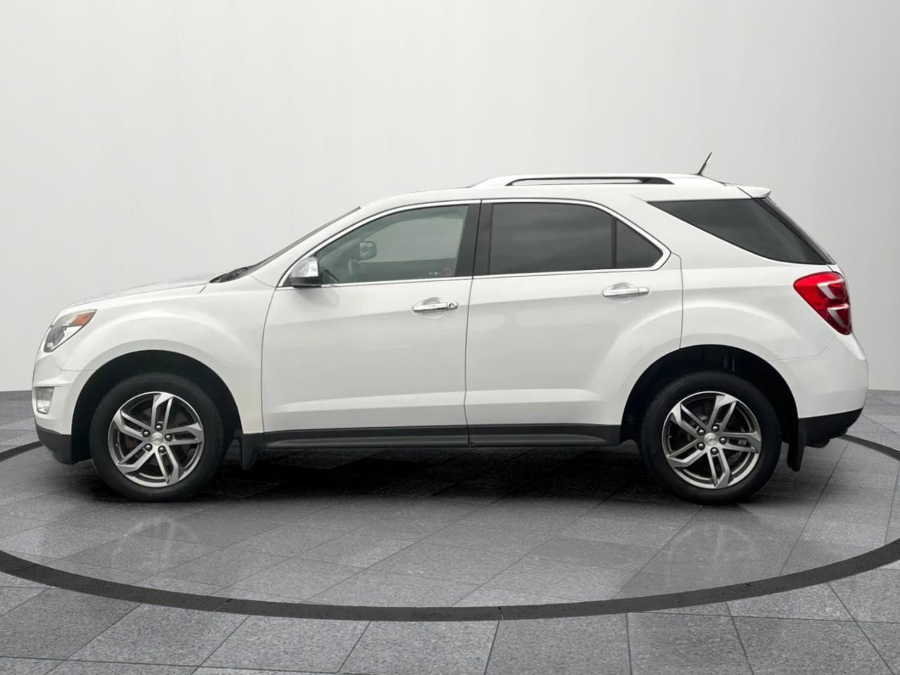 2017 Chevrolet Equinox Premier All-Wheel Drive Photo2