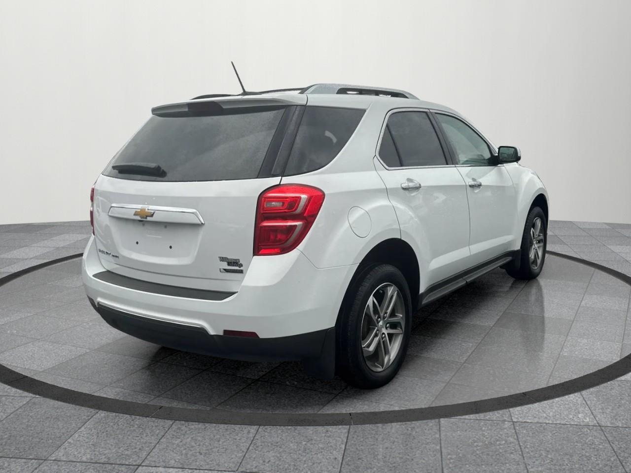 2017 Chevrolet Equinox Premier All-Wheel Drive Photo