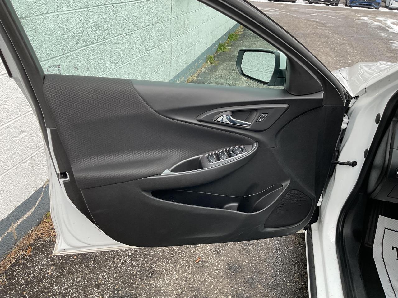 2023 Chevrolet Malibu 1LT 4dr Sedan Photo