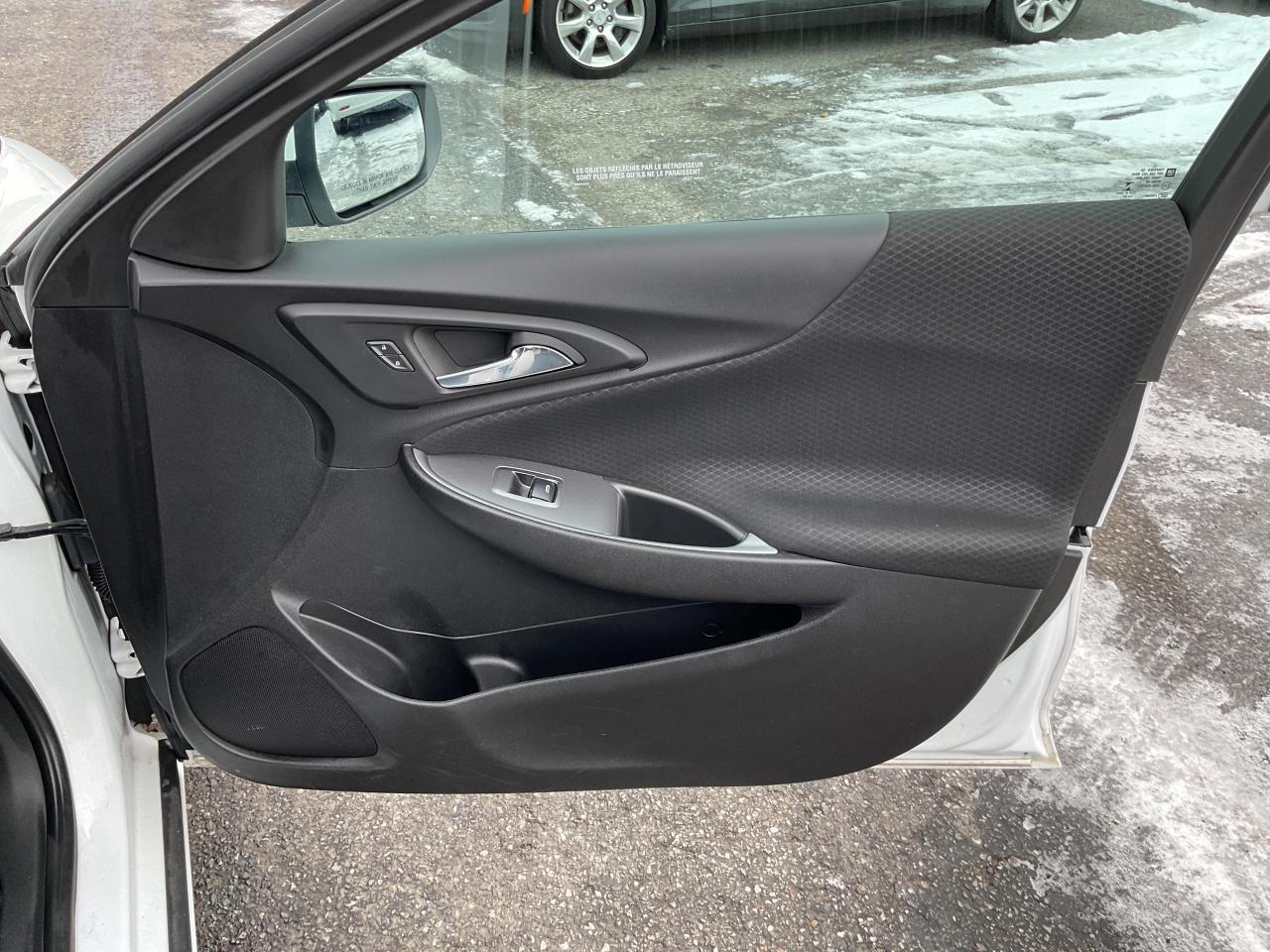 2023 Chevrolet Malibu 1LT 4dr Sedan Photo