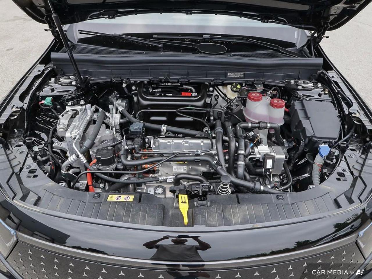 2025 Mercedes-Benz EQB 300 Base EQB 300 4dr All-Wheel Drive 4MATIC Photo