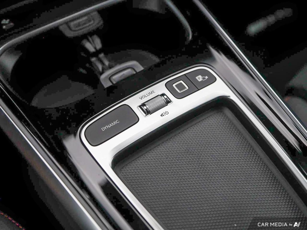 2025 Mercedes-Benz EQB 300 Base EQB 300 4dr All-Wheel Drive 4MATIC Photo