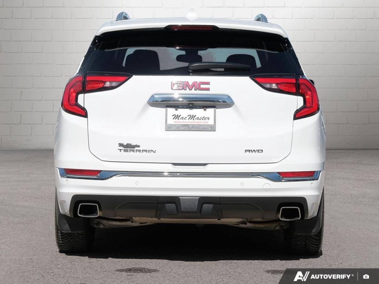 2019 GMC Terrain AWD Denali Photo3