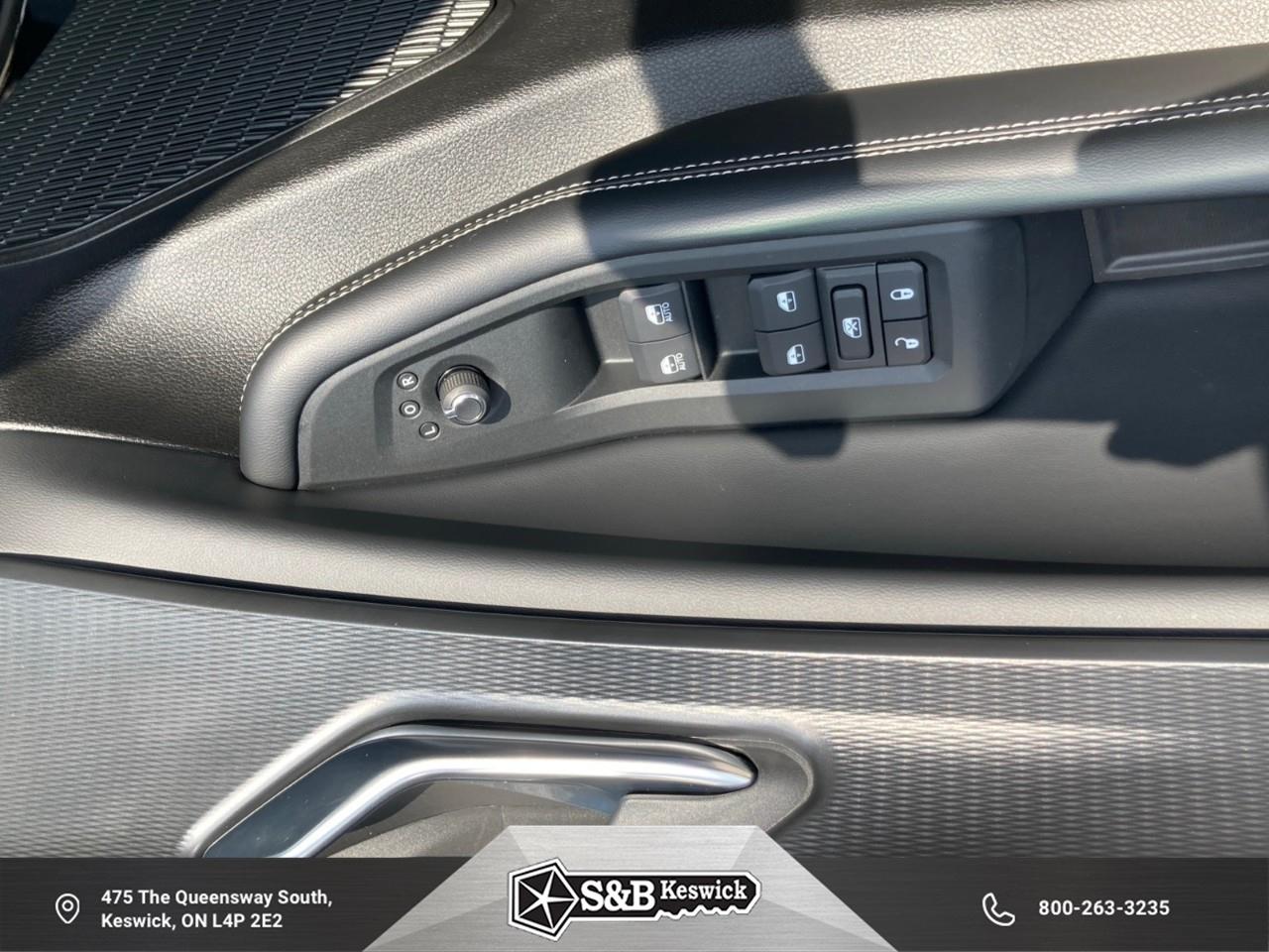 2025 Jeep Grand Cherokee Laredo 4dr 4x4 Photo