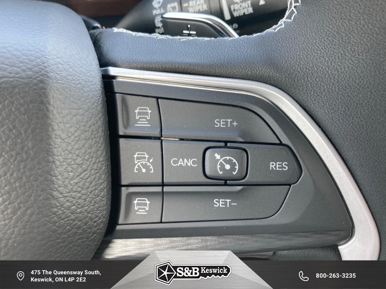 2025 Jeep Grand Cherokee Laredo 4dr 4x4 Photo