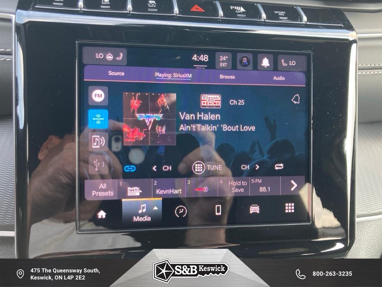 2025 Jeep Grand Cherokee Laredo 4dr 4x4 Photo