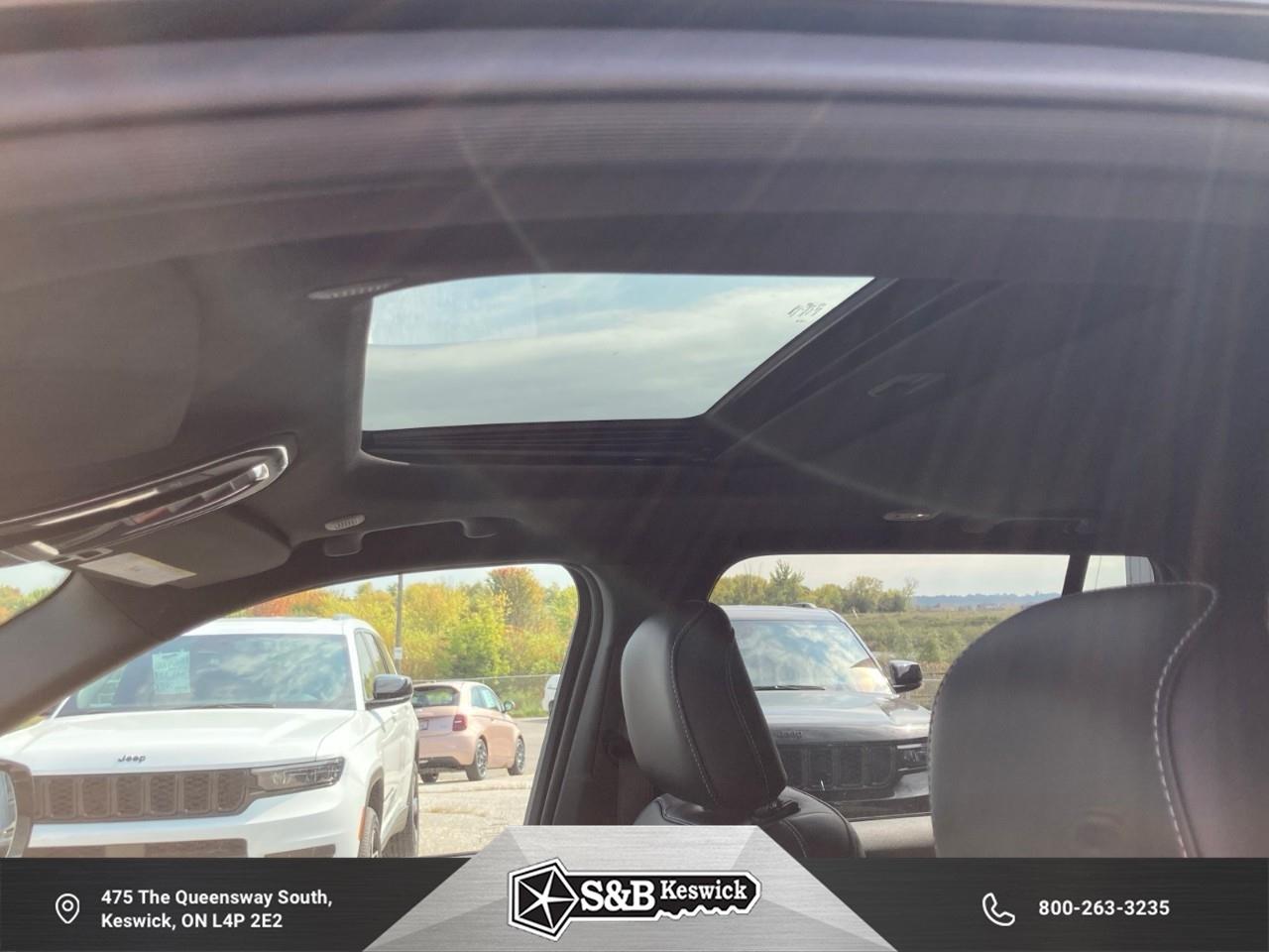 2025 Jeep Grand Cherokee Laredo 4dr 4x4 Photo