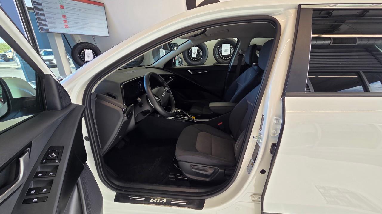 2023 Kia Niro EV Premium 4dr Front-Wheel Drive Sport Utility Photo